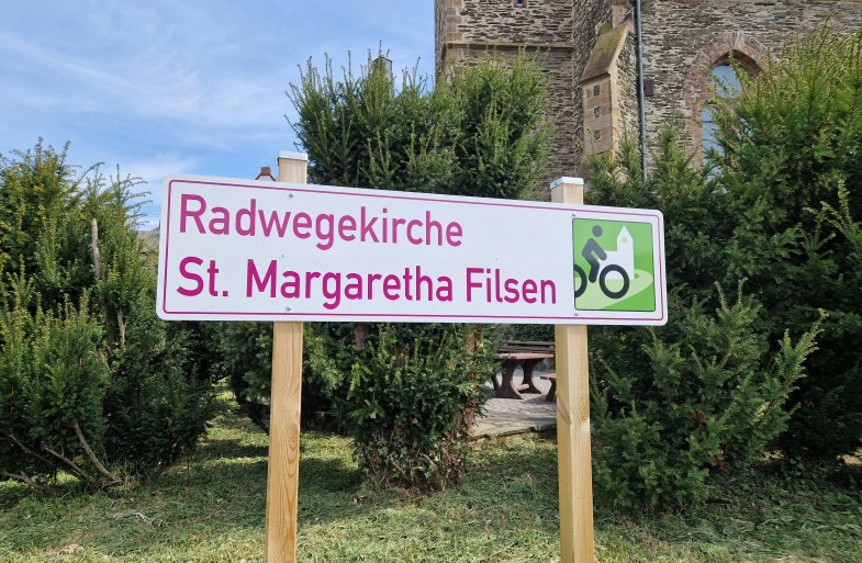 Schild Radwegekirche | &copy; Romantischer Rhein Tourismus GmbH