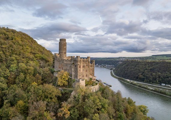 Burg Maus im Herbst | © Andreas Pacek, fototour-deutschland.de Burg Maus im Herbst | © Andreas Pacek, fototour-deutschland.de