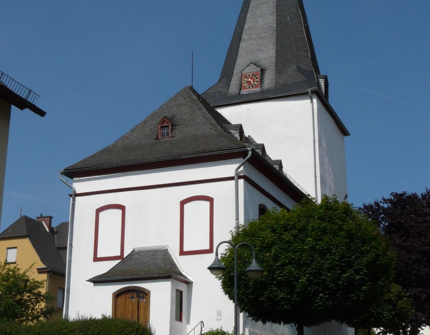 Kirche | &copy; Michael Stutzmann